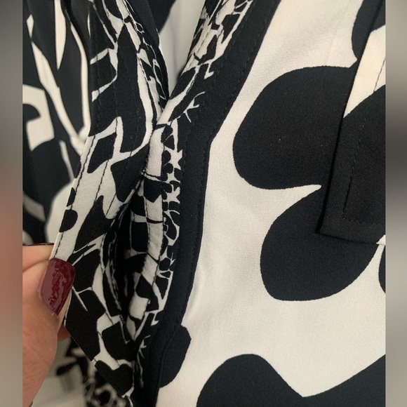 Diana Von Furstenberg Knee Length Dress, Size 6 - Picture 9 of 10